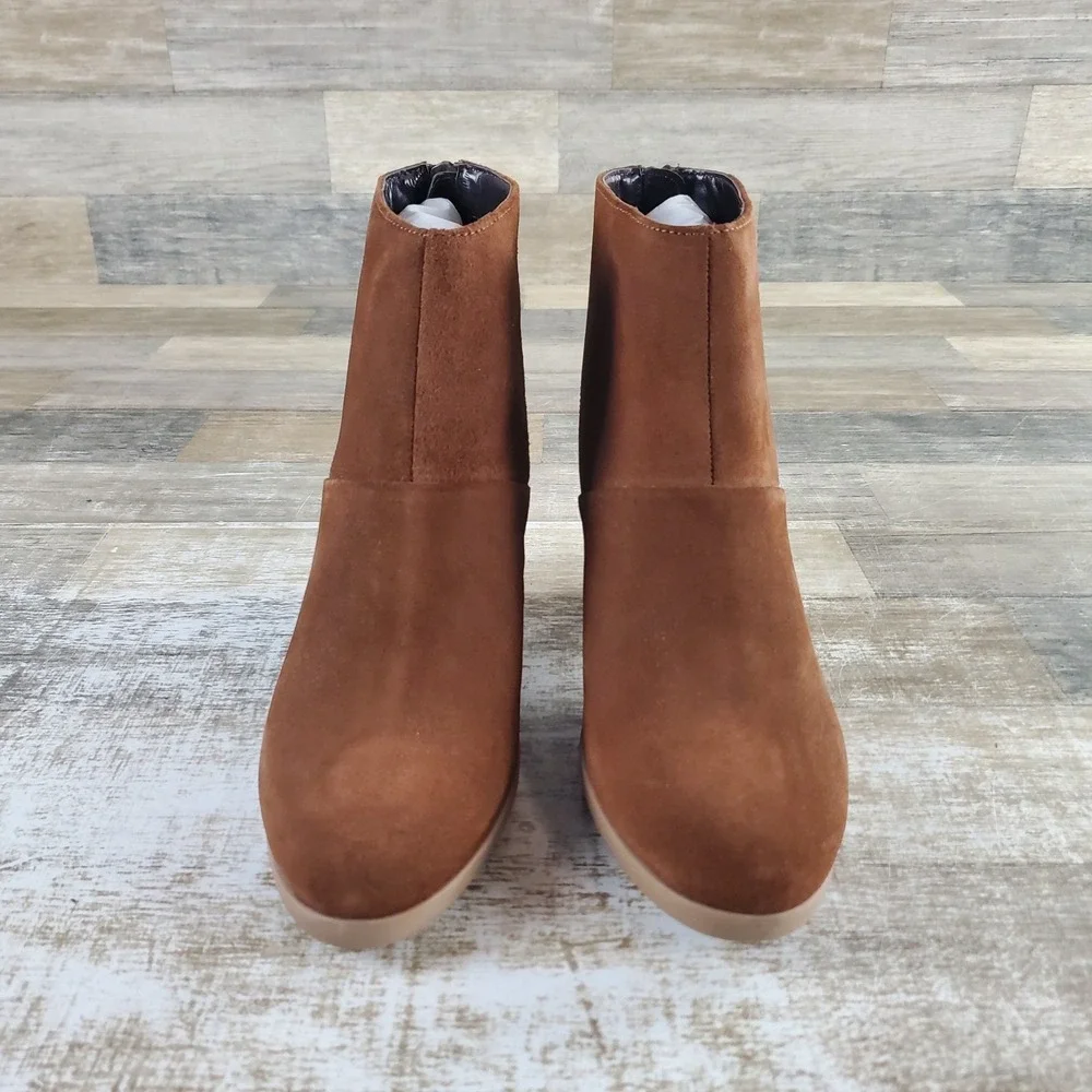 Hush Puppies Ingrid Ankle Boots Womens Sz 9 M Tan Suede Back Zipper Block Heel